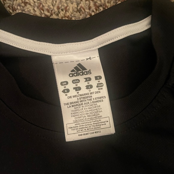 Adidas Athletic top - Picture 4 of 4